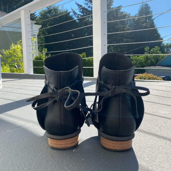 Kelsi Dagger Brooklyn Sandals 6.5 - Picture 3 of 7